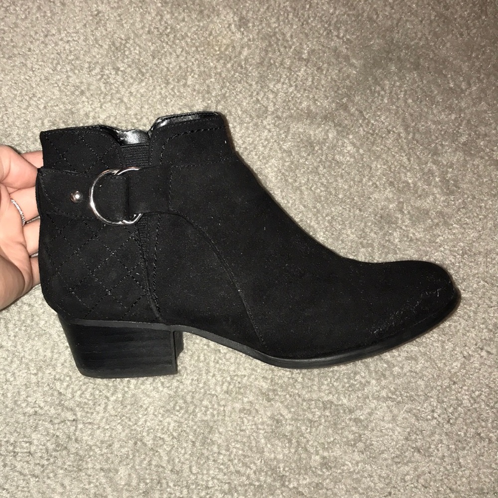 black booties